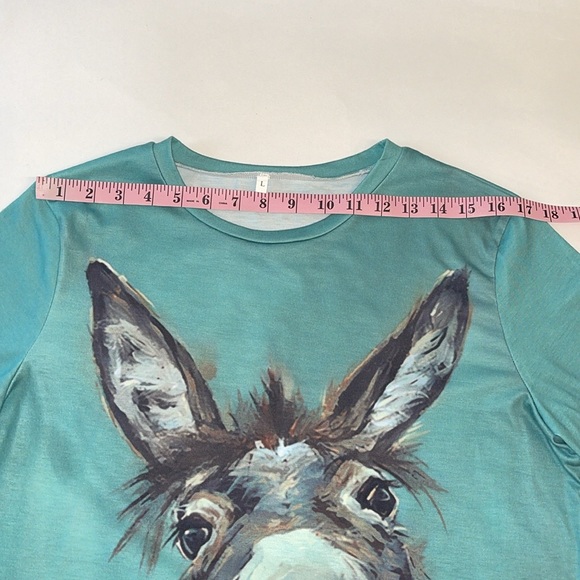 Women’s Donkey Pattern Short Sleeve Tee Size Large NWOT - Picture 9 of 14